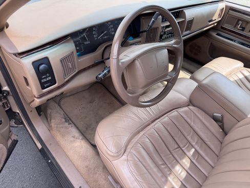 Used 1996 Buick Roadmaster Estate image 7