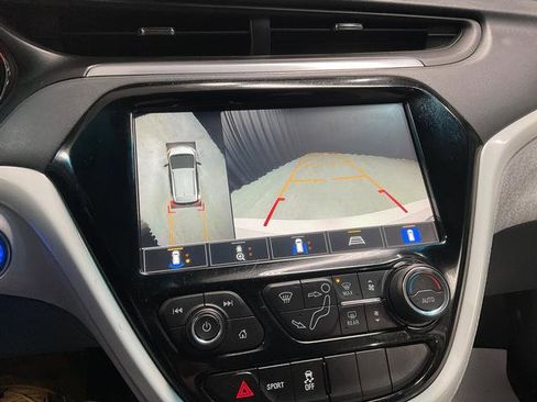 Used 2020 Chevrolet Bolt Premier image 24