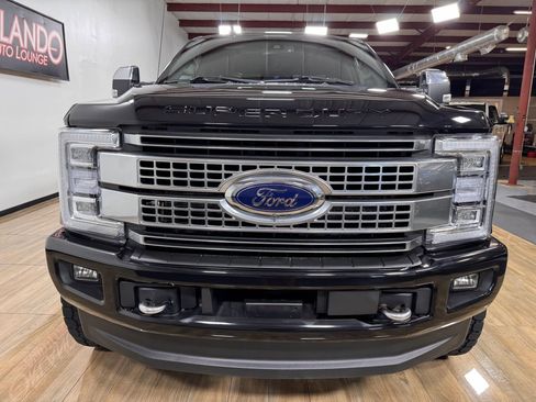 Used 2019 Ford F250 Platinum image 2