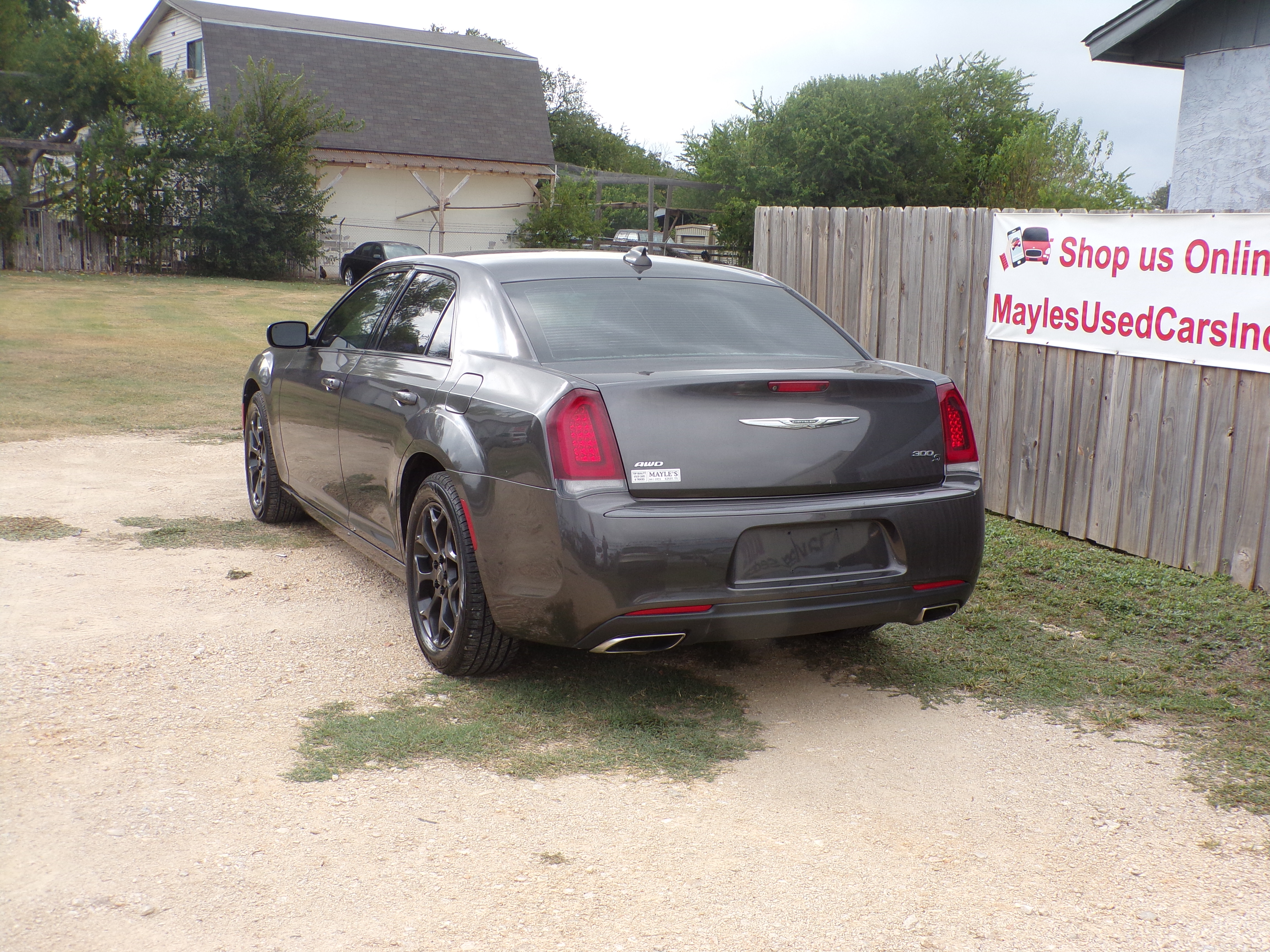 Used 2020 Chrysler 300 S AWD image 3