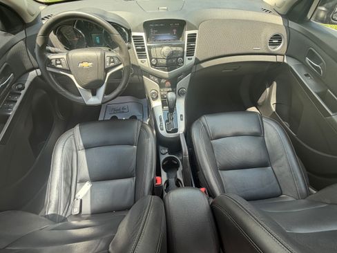 Used 2013 Chevrolet Cruze LT FWD image 12