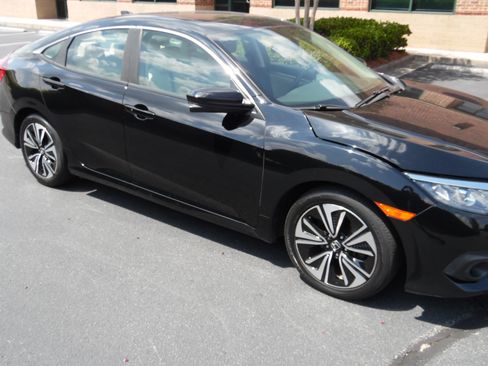 Used 2016 Honda Civic EX-L Sedan image 3
