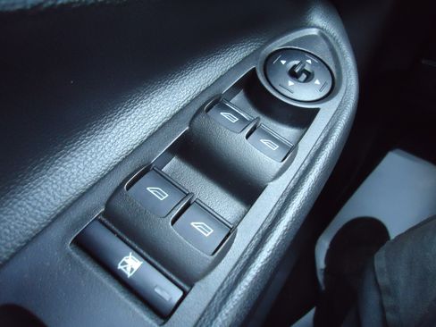 Used 2018 Ford Escape 4WD SE image 16