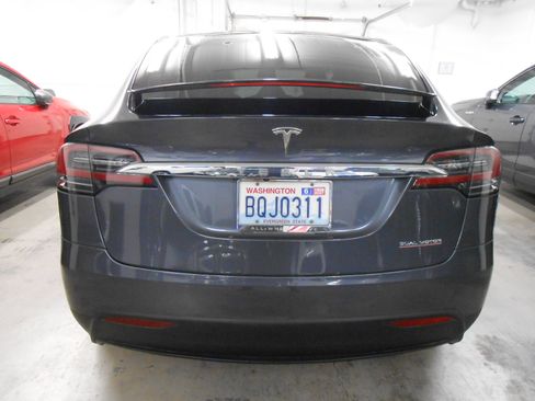 Used 2019 Tesla Model X Performance AWD/4WD image 5