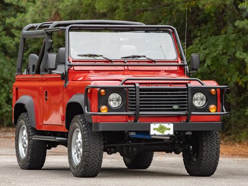 Used 1995 Land Rover Defender 90 image 1