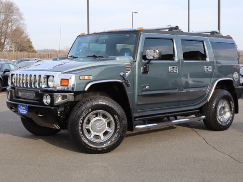 Used 2005 HUMMER H2 Adventure image 2