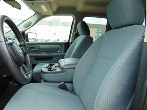 Used 2017 RAM 1500 SLT image 11