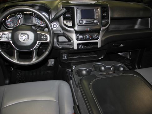 Used 2024 RAM 2500 4x4 Crew Cab Tradesman image 26