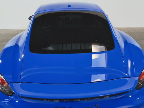 Used 2022 Porsche 718 Cayman S image 55