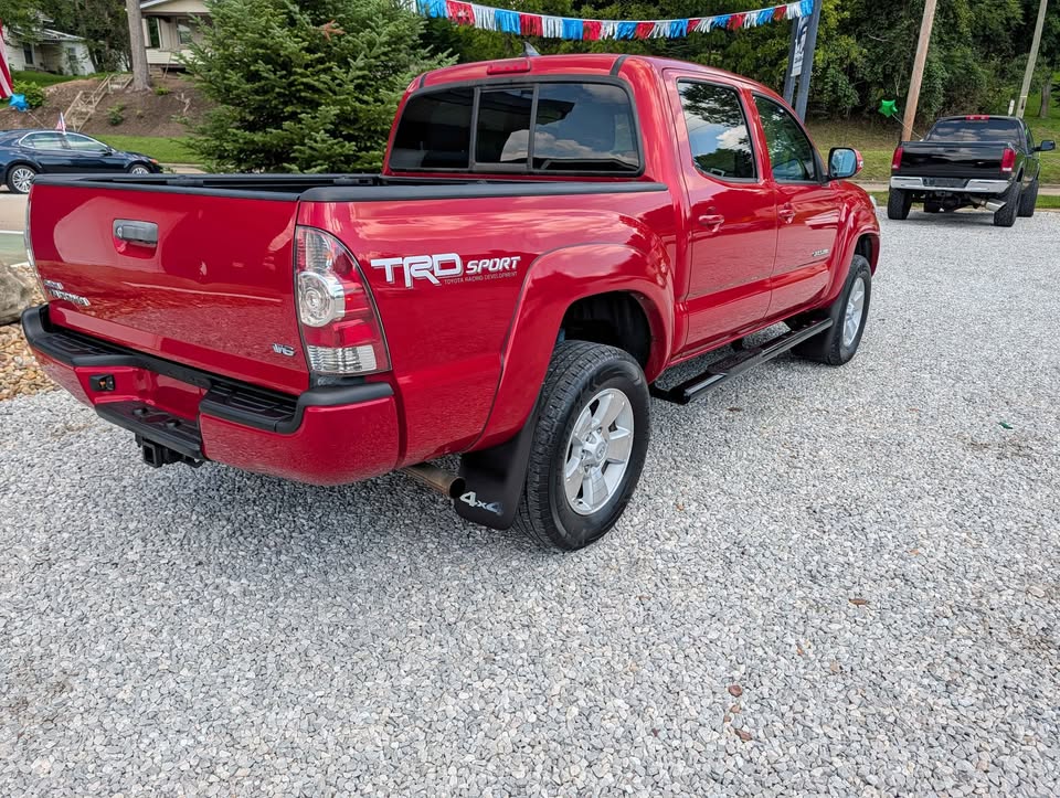 Used 2015 Toyota Tacoma 4x4 Double Cab image 5