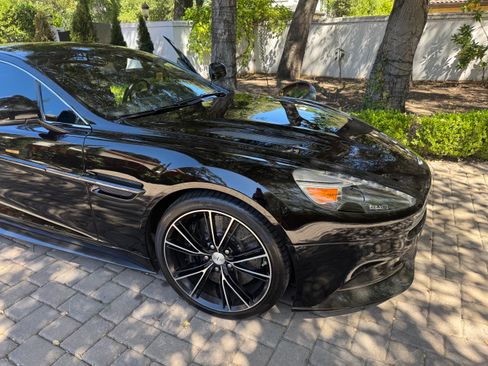 Used 2014 Aston Martin Vanquish Coupe RWD image 7