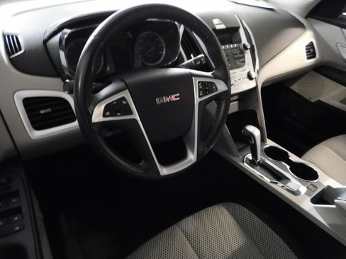 Used 2011 GMC Terrain SLE image 4