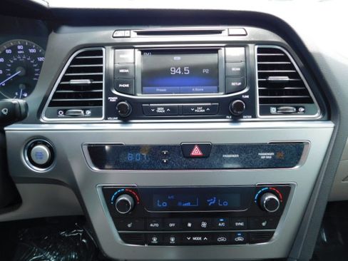 Used 2015 Hyundai Sonata Limited FWD image 15