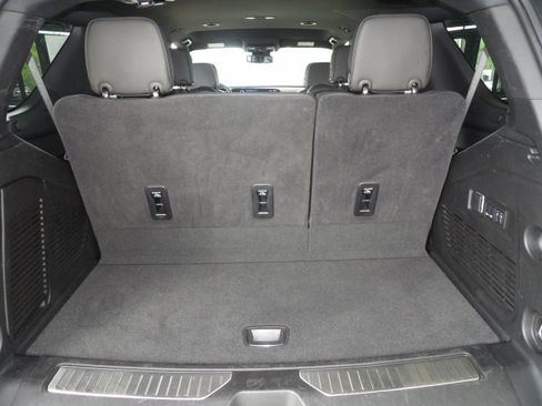 Used 2025 Chevrolet Tahoe 4WD Premier image 22