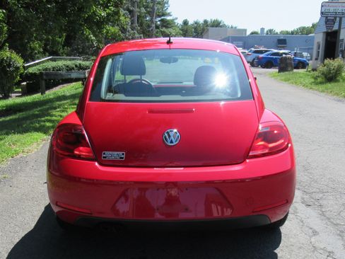 Used 2012 Volkswagen Beetle 2.5 Coupe FWD image 8