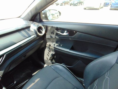 Used 2020 Kia Forte GT Line image 22