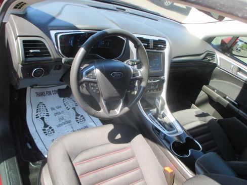 Used 2014 Ford Fusion SE Hybrid FWD image 6