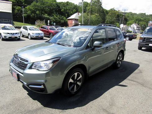 Used 2018 Subaru Forester 2.5i Premium image 7