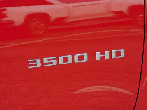 Used 2022 Chevrolet Silverado 3500 W/T RWD image 17
