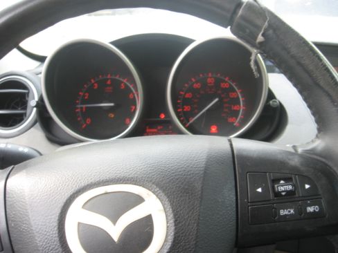 Used 2010 MAZDA MAZDA3 s image 9