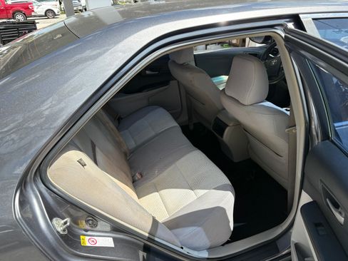 Used 2013 Toyota Camry SE Sedan FWD image 16