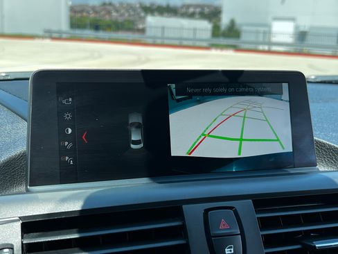 Used 2017 BMW M2 image 39