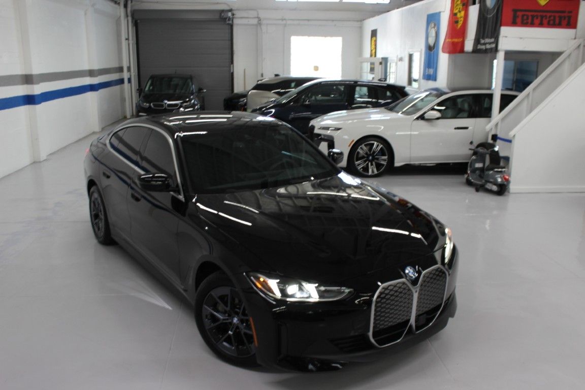 Used 2025 BMW i4 eDrive40 RWD image 11