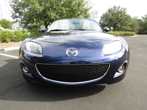Used 2011 MAZDA MX-5 Miata Grand Touring image 8