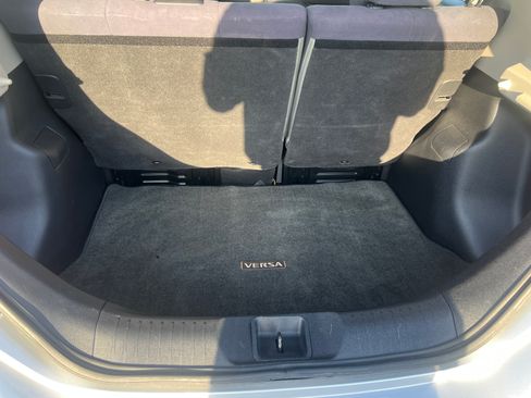 Used 2008 Nissan Versa Hatchback FWD image 15
