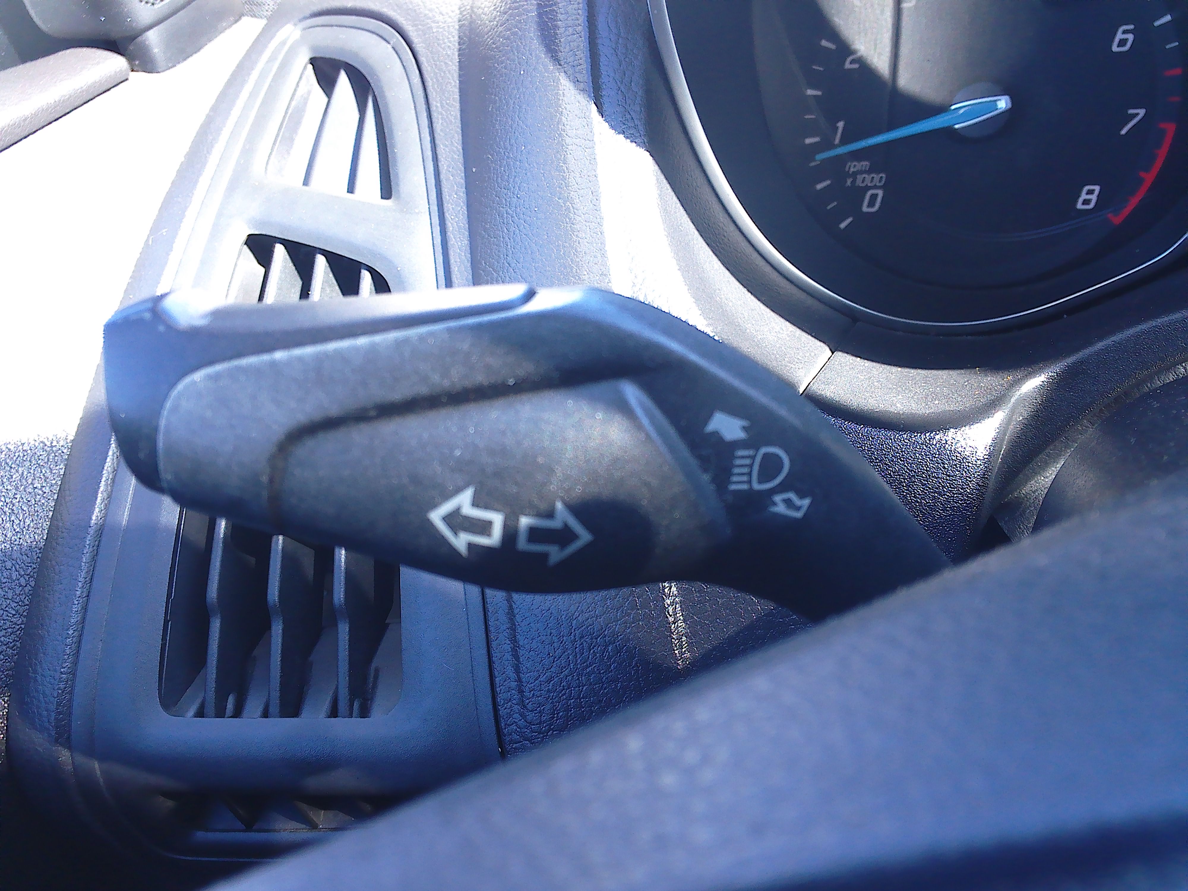 Used 2013 Ford Focus SE Hatchback FWD image 30
