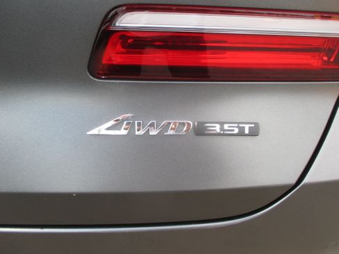 Used 2023 Genesis GV80 AWD 3.5T image 10