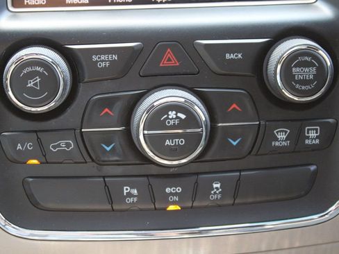 Used 2014 Jeep Grand Cherokee Limited image 31