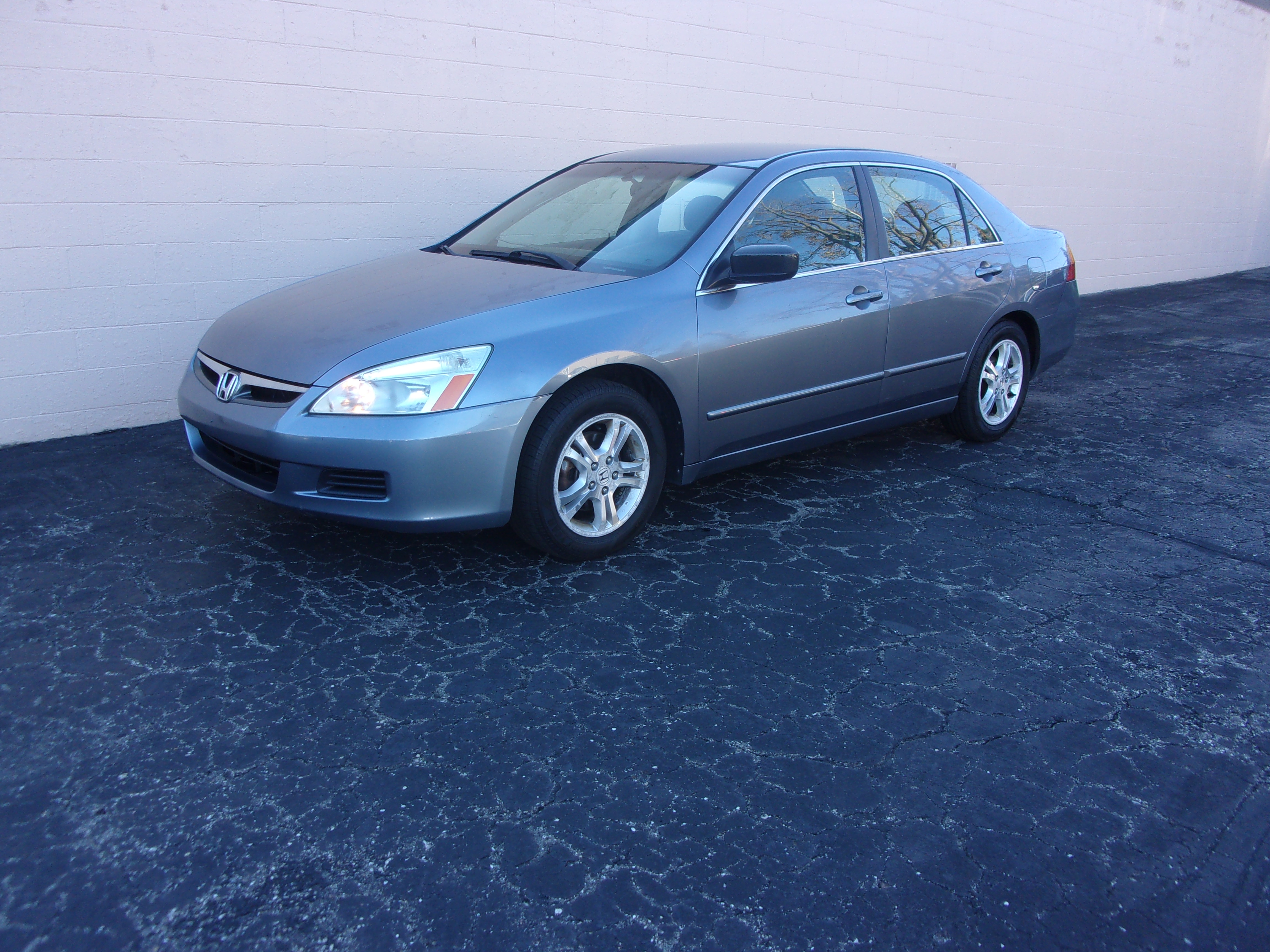 Used 2007 Honda Accord SE Sedan image 1