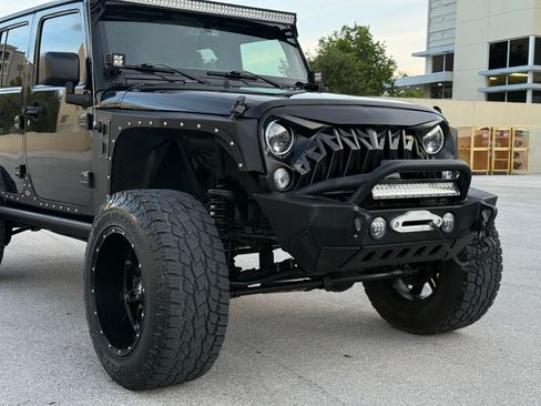 Used 2015 Jeep Wrangler 4WD Unlimited Sport image 65