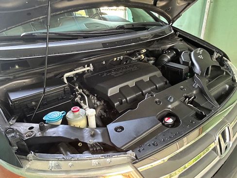 Used 2013 Honda Odyssey Touring Elite image 34