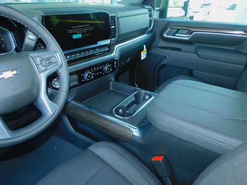 New 2026 Chevrolet Silverado 3500 4x4 Crew Cab LT image 22