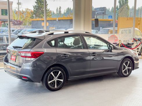 Used 2022 Subaru Impreza 2.0i Premium Hatchback AWD/4WD image 4