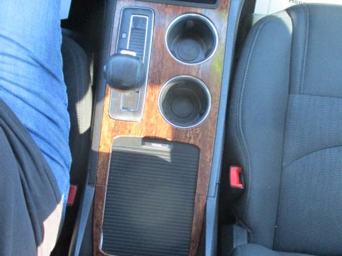 Used 2013 Chevrolet Traverse LT image 46