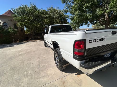 Used 1999 Dodge Ram 2500 Truck 4x4 Quad Cab image 9