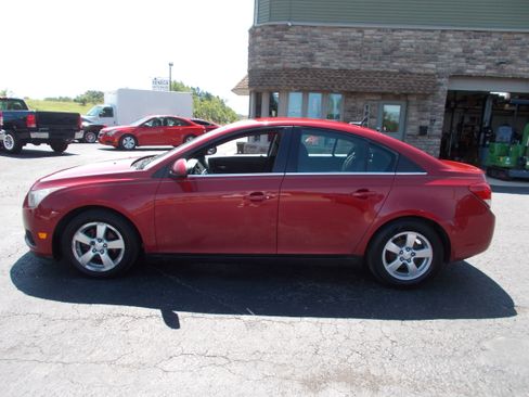 Used 2013 Chevrolet Cruze LT FWD image 8