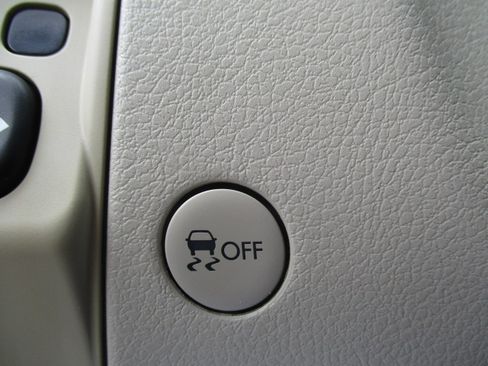 Used 2010 Subaru Impreza 2.5i Premium image 38