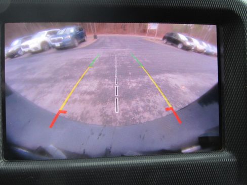 Used 2019 Jeep Wrangler Unlimited Sahara image 21