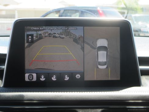 Used 2019 Genesis G70 3.3T Advanced image 7