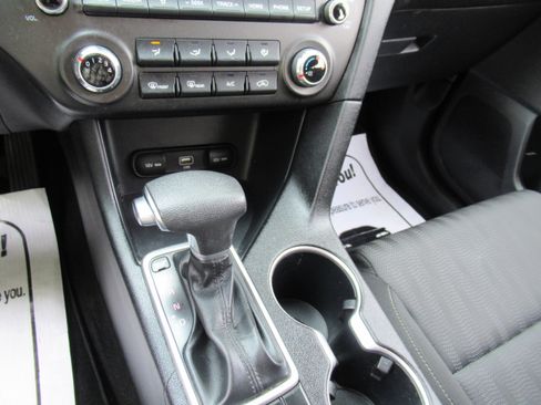 Used 2020 Kia Sportage AWD LX image 14