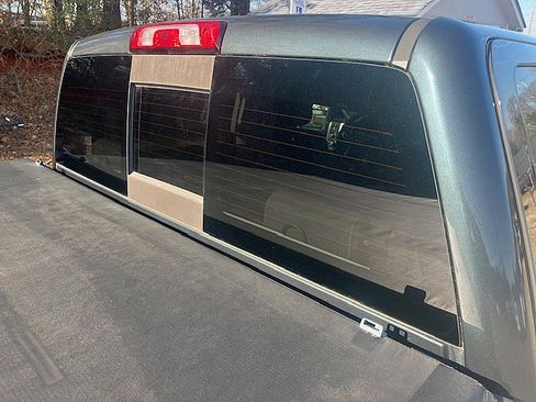 Used 2018 Chevrolet Silverado 1500 LT image 20