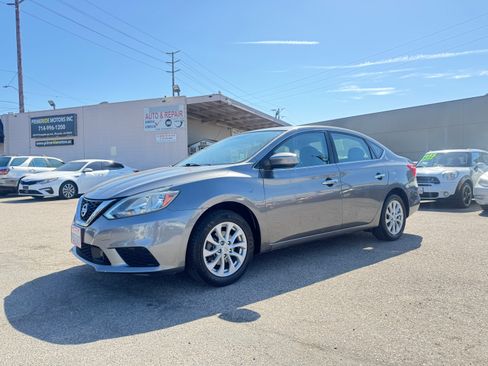 Used 2019 Nissan Sentra SV FWD image 2