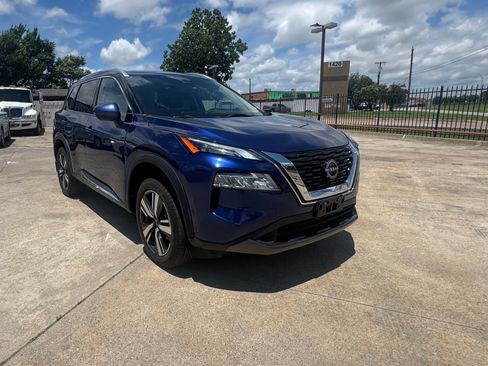 Used 2023 Nissan Rogue FWD SL image 1