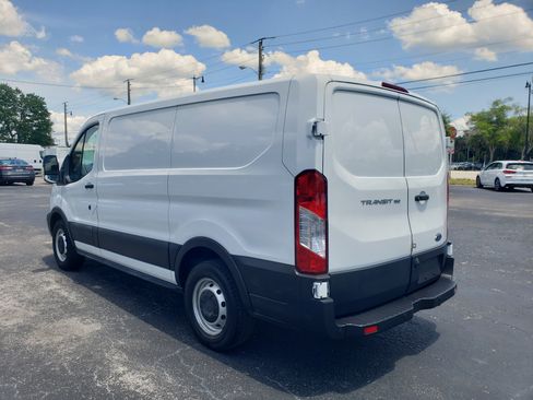 Used 2019 Ford Transit 150 130 Low Roof RWD image 3