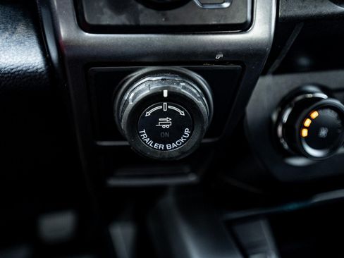 Used 2020 Ford F150 image 24