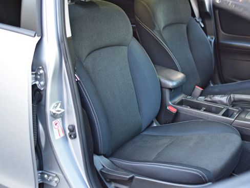 Used 2014 Subaru XV Crosstrek 2.0i Premium image 26